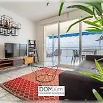 Domuum Holidays - Panoramic Montemar Apartment