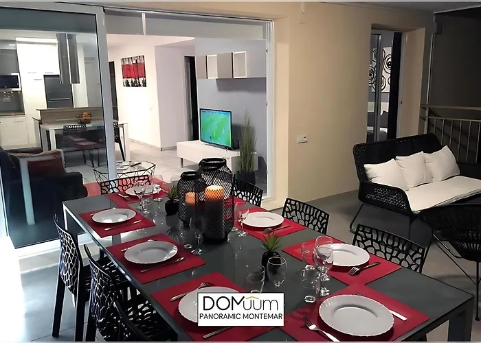 Domuum Holidays - Panoramic Montemar شقة