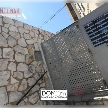 Domuum Holidays - Panoramic Montemar Daire
